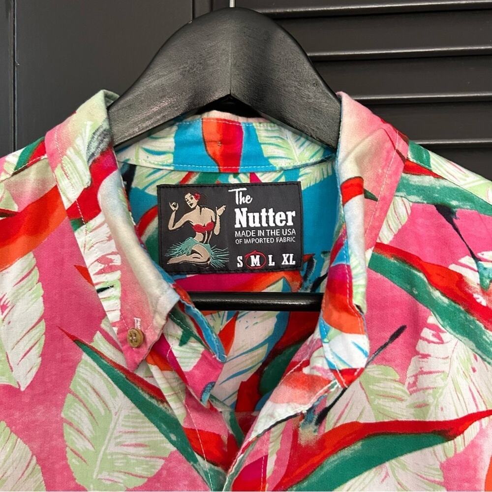 Chubbies The Nutter Men’s Tropical Casual Button Down Shirt, Size Medium - Picture 10 of 10